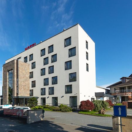 Hotel Rottal Otrokovice Dış mekan fotoğraf