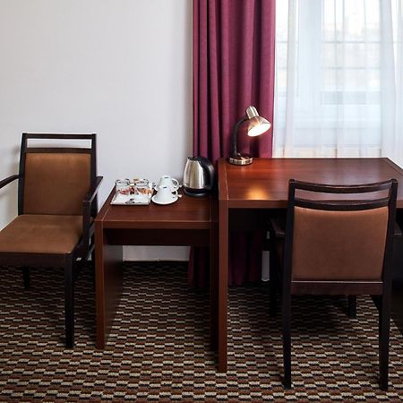Hotel Rottal Otrokovice Dış mekan fotoğraf
