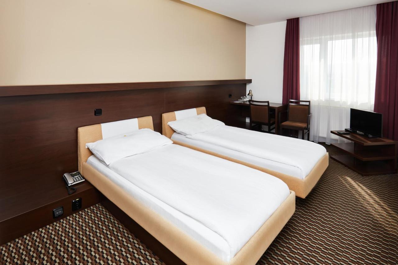 Hotel Rottal Otrokovice Oda fotoğraf