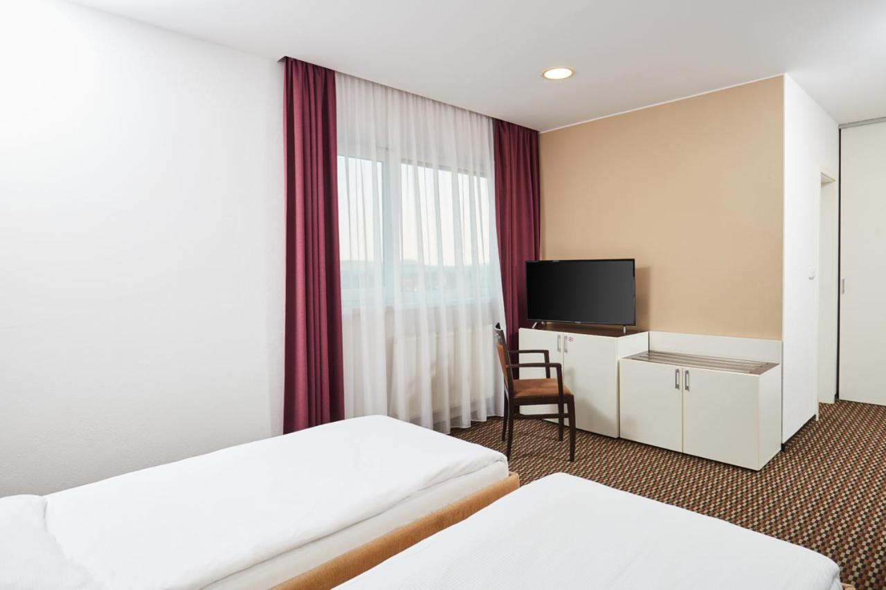 Hotel Rottal Otrokovice Oda fotoğraf