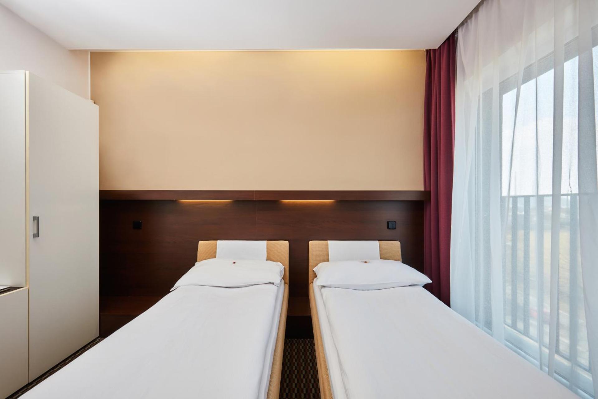 Hotel Rottal Otrokovice Dış mekan fotoğraf